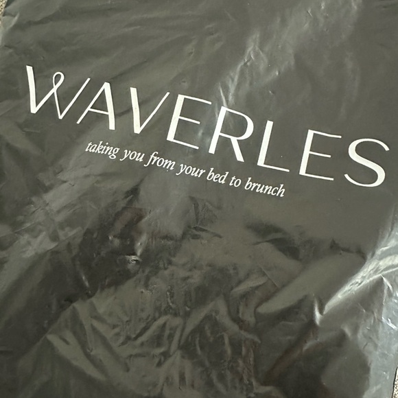 THE PEARLY MINI DRESS by Waverles size Medium. New with tags. - Picture 4 of 4